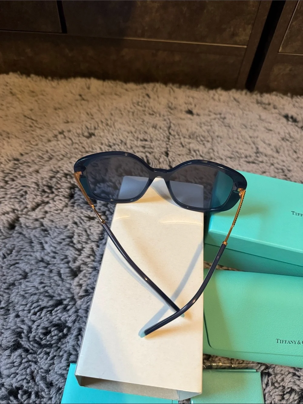NWT Authentic Tiffany & Co. Women's Blue Gradient Oversized Sunglasses